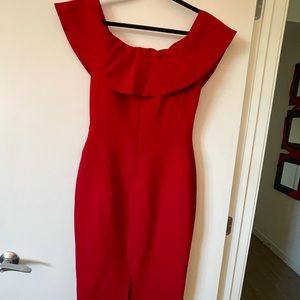 Shoulder red dress